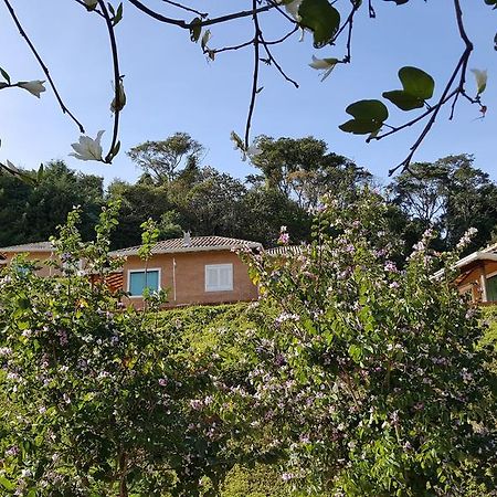 Pousada Recanto Dos Beija Flores Monte Alegre do Sul Εξωτερικό φωτογραφία