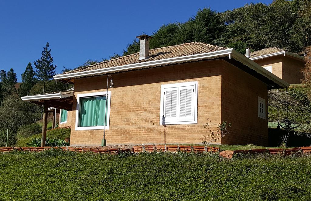 Pousada Recanto Dos Beija Flores Monte Alegre do Sul Εξωτερικό φωτογραφία