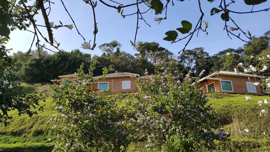 Pousada Recanto Dos Beija Flores Monte Alegre do Sul Εξωτερικό φωτογραφία