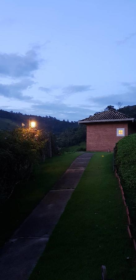 Pousada Recanto Dos Beija Flores Monte Alegre do Sul Εξωτερικό φωτογραφία