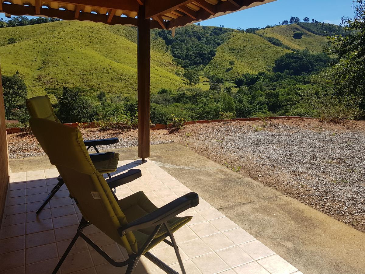Pousada Recanto Dos Beija Flores Monte Alegre do Sul Εξωτερικό φωτογραφία
